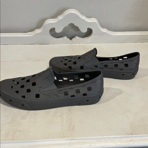 Vans Men's Gray Trek slip ons size 10 mens